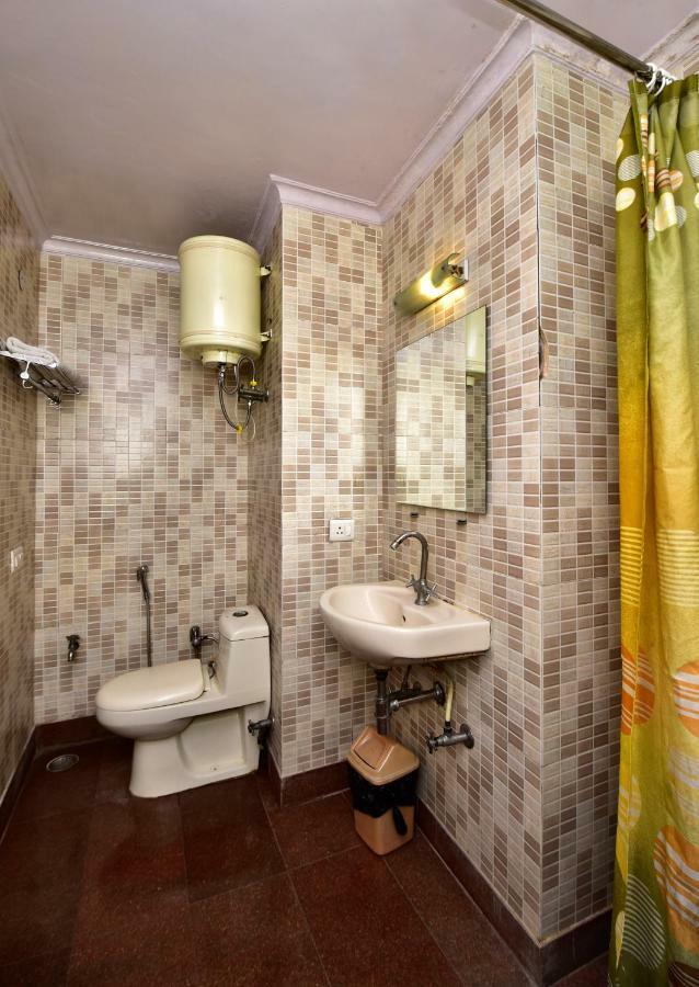 2Bhk Comfortable Furnished Serviced Apartments In Hauz Khas - Woodpecker Apartments New Delhi Ngoại thất bức ảnh